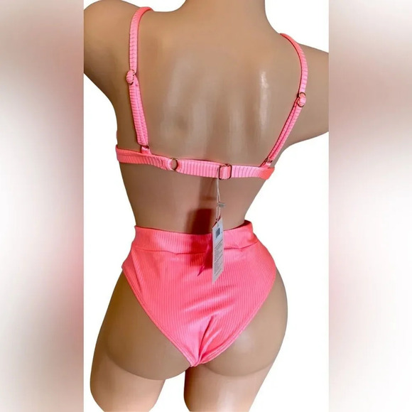 Vibrant Brazilian Bikini Set - Picture 3 of 4